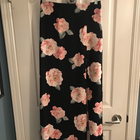Forever 21 floral side slit maxi skirt - Picture 8 of 12